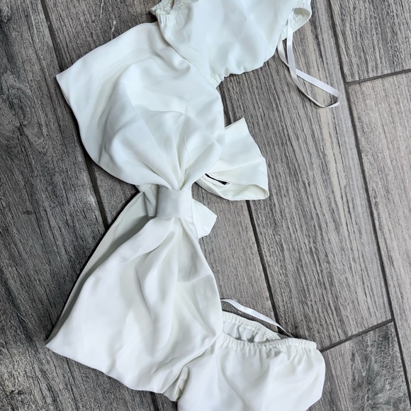 Back bow tie back with puff sleeve - Picture 5 of 5